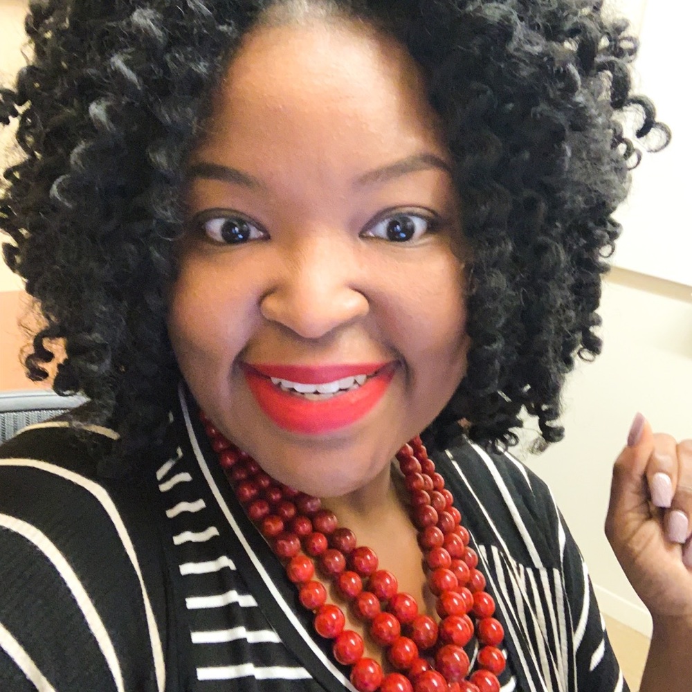 Meet your Posher, Lacy